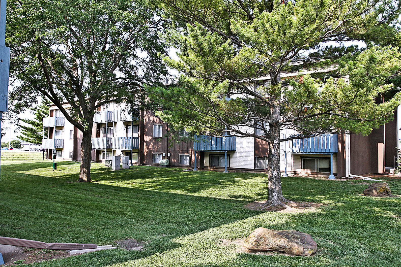 Photos and Video of Old Mill Apartments in Omaha, NE