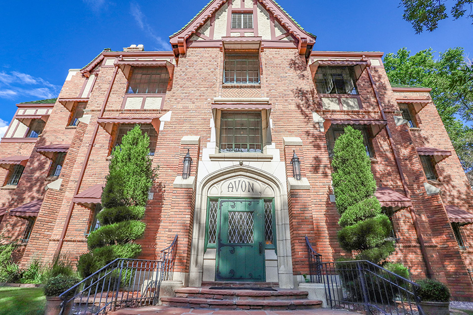 Avon Apartments in Denver, CO