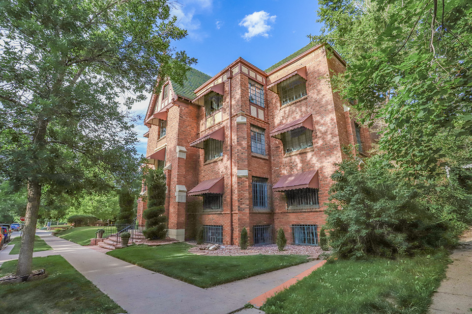 Avon Apartments in Denver, CO