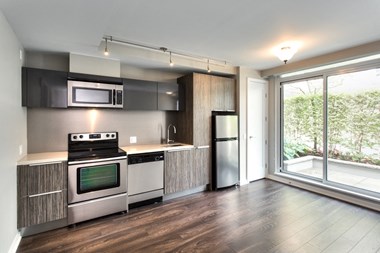 75 West 1St Avenue 2 Beds Apartment for Rent - Photo Gallery 1