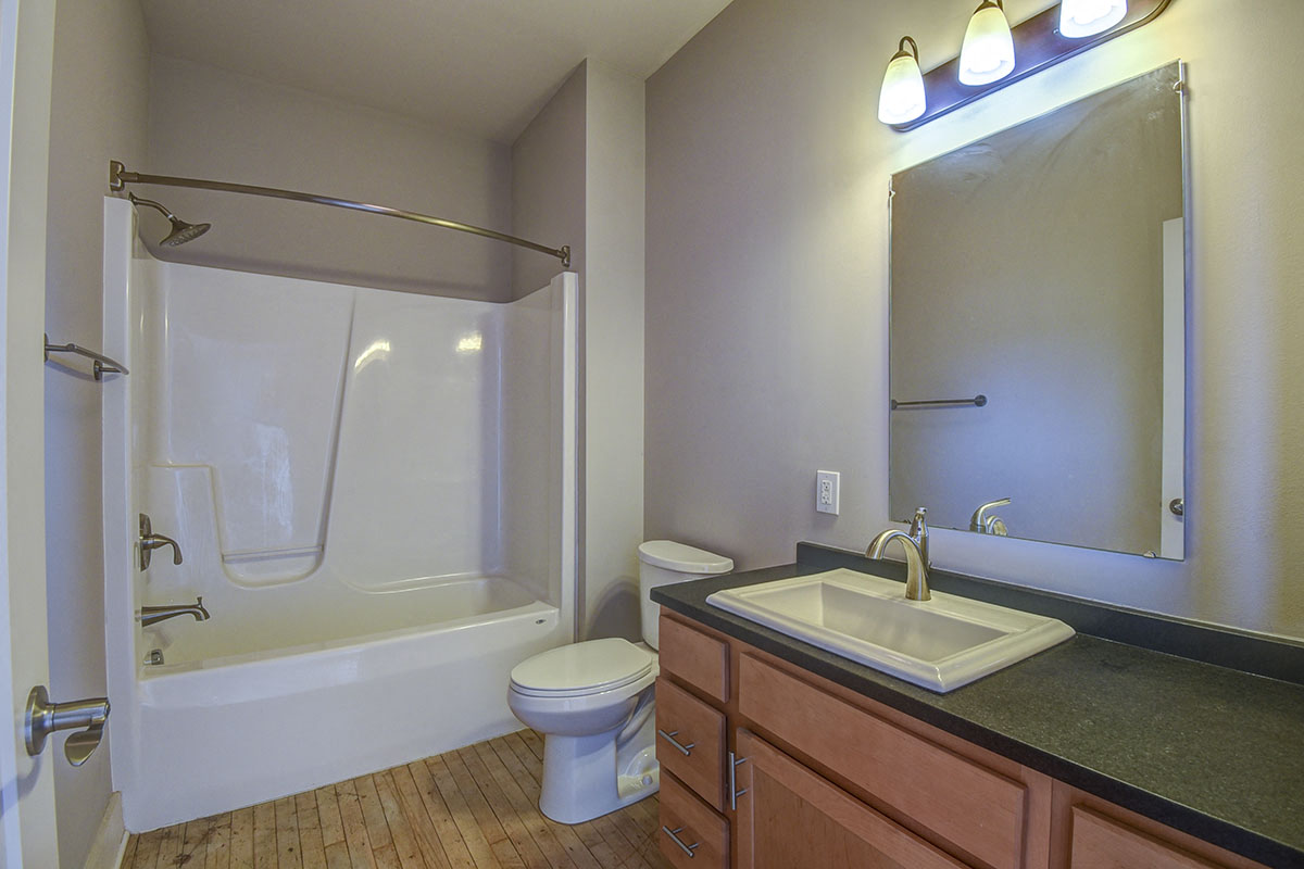 Floor plan 2 bathroom