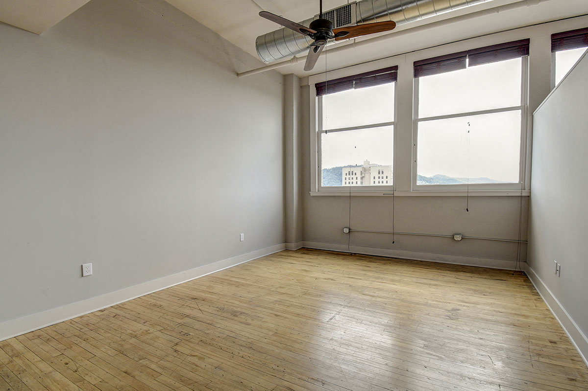 Floor plan 2 living room