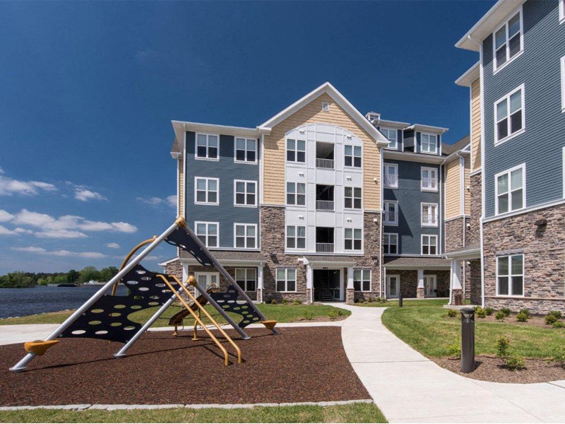 Rivers Edge Apartments And Studio For The Arts, 670 Fitzwater Street