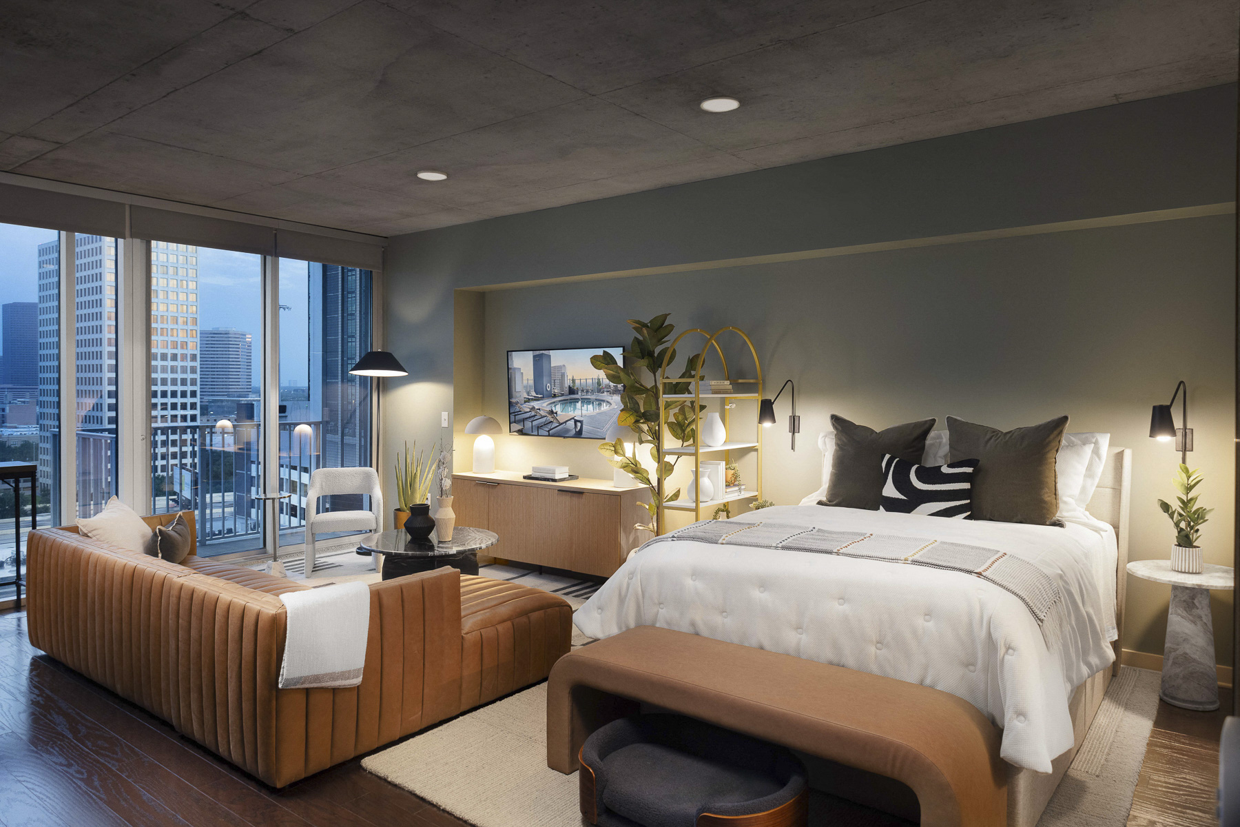 SkyHouse River Oaks Apartments