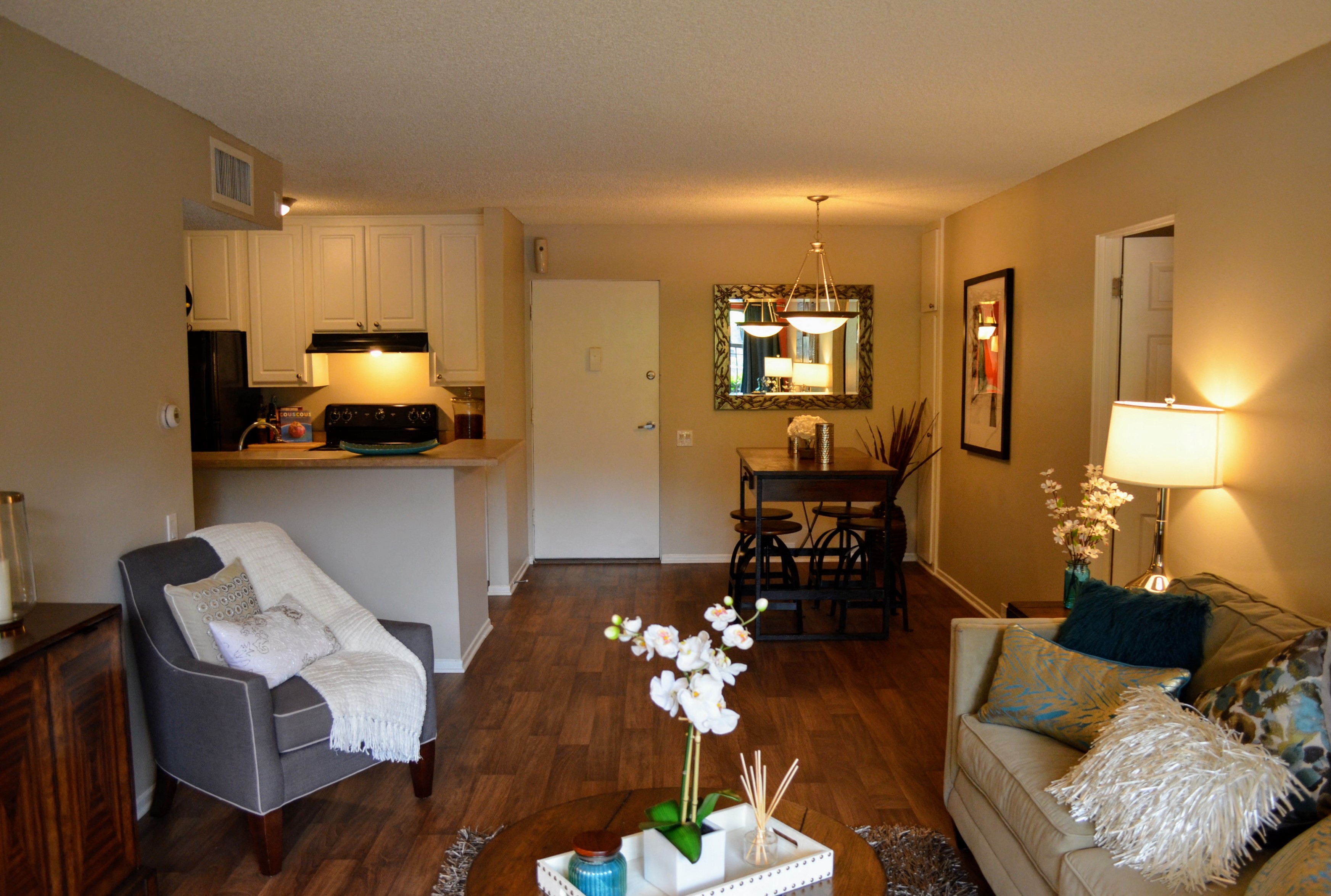 Madison Park Apartment Homes 2235 W Broadway Anaheim Ca