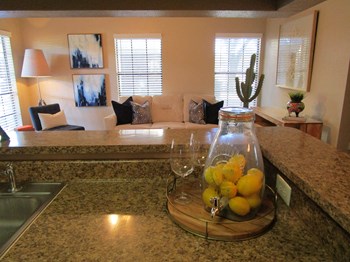 Kitchen with bar counter top - Photo Gallery 16