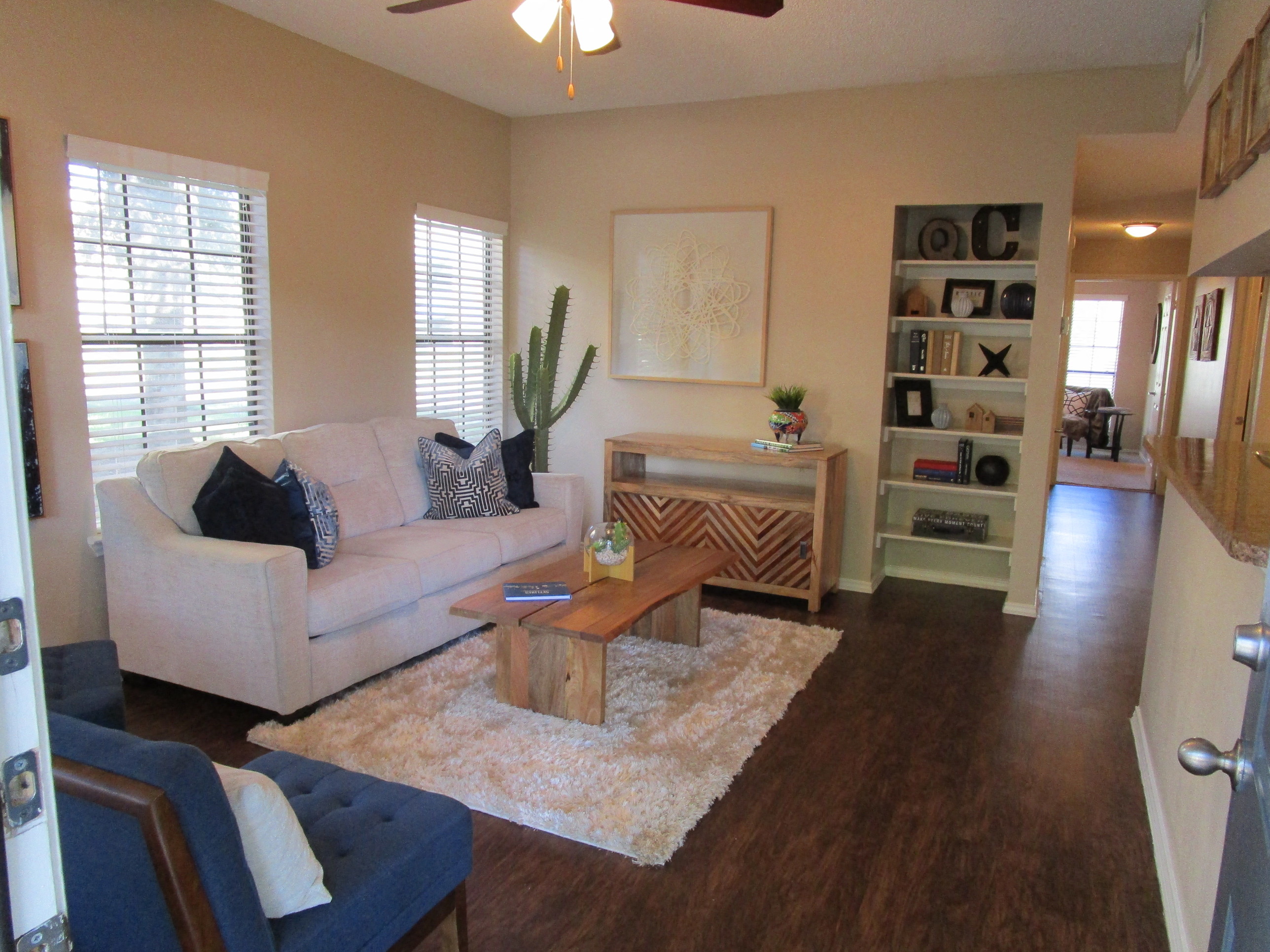 Spacious living rooms with bookshelves