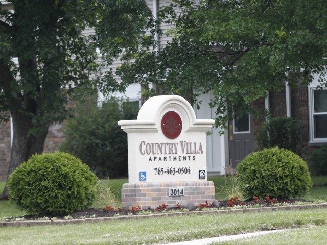 Country Villa Signage