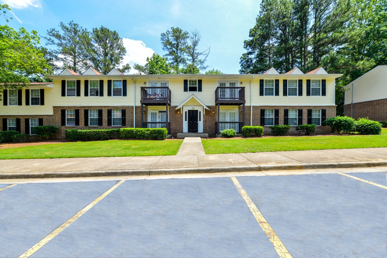 Emerald Pointe Apartment Homes, 501 Roberts Drive, Riverdale, GA RENTCafé