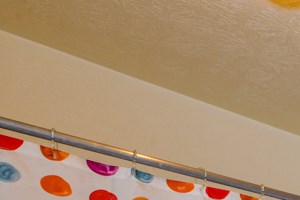 Roomy Bathroom Roomy Bathroom | Move in specials | Stonetree Apartments | East Point, GA 30344