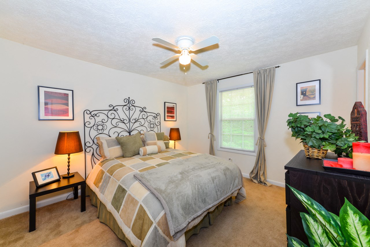 Stratford Arms Apartment Homes, 417 Valley Hill Road, Riverdale, GA RENTCafé