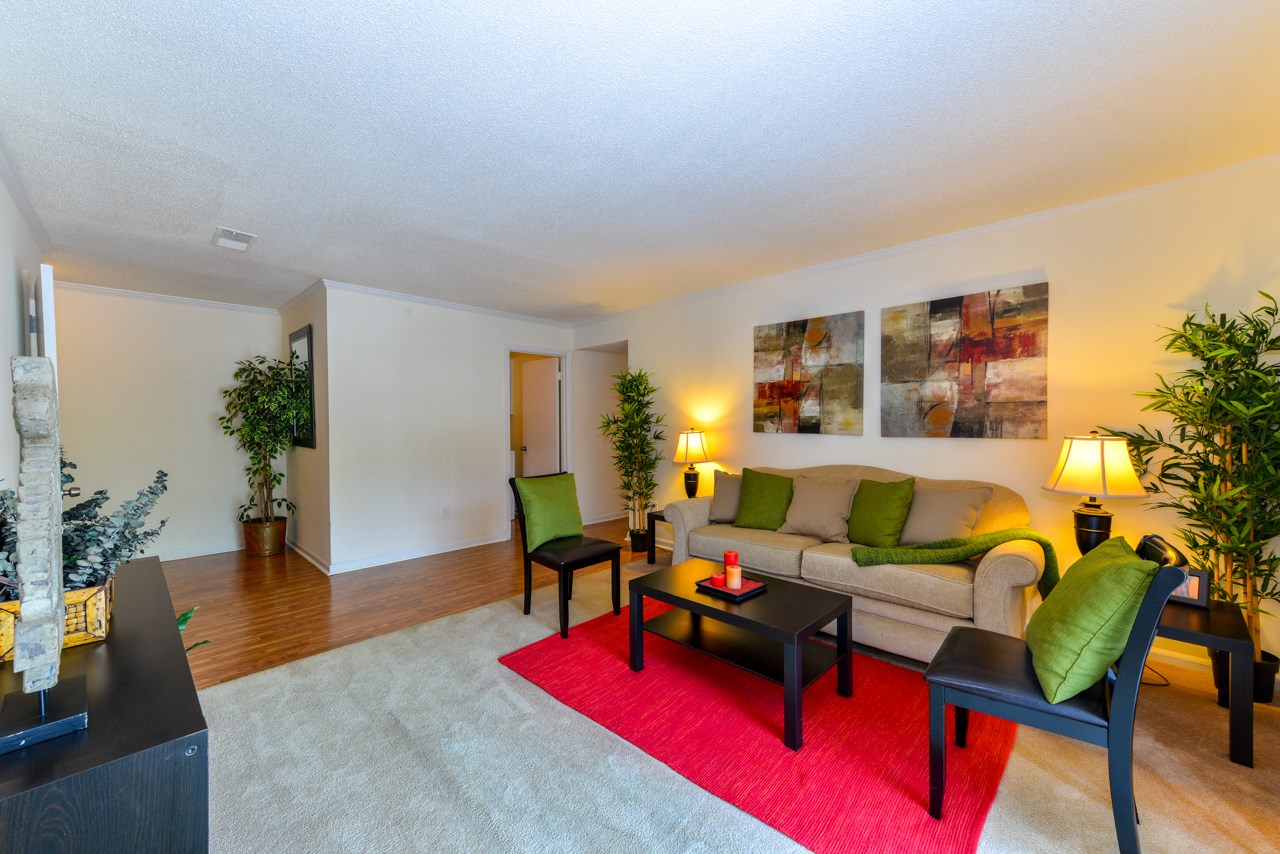 Willow Lake Apartment Homes, 5100 West Mountain Street, Stone Mountain