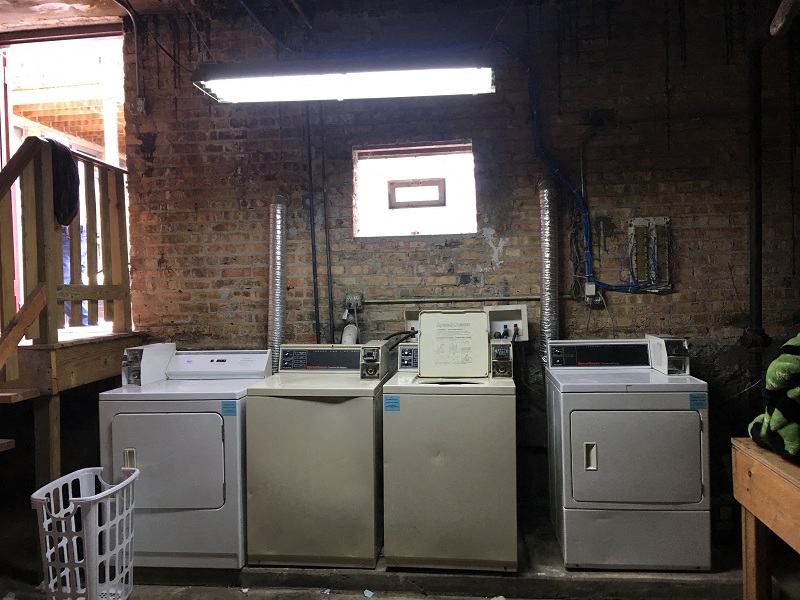 4106 N Kedzie Ave Laundry Room