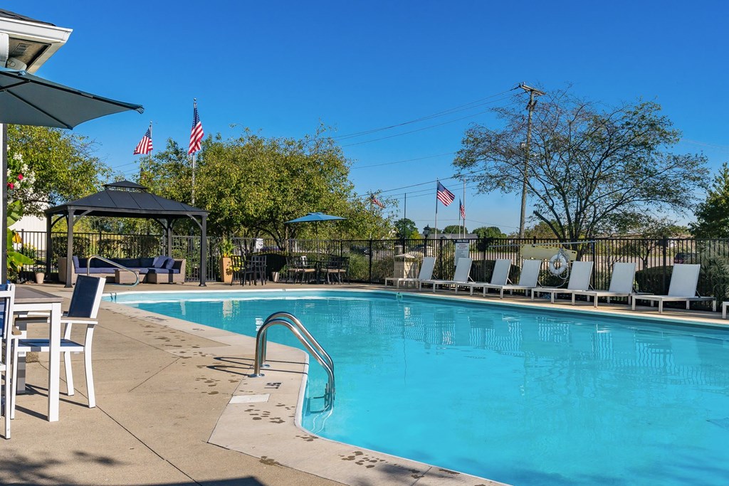 the swimming pool at the resort at governors crossing