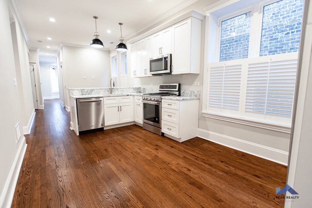 1543 Sedwick in Old Town