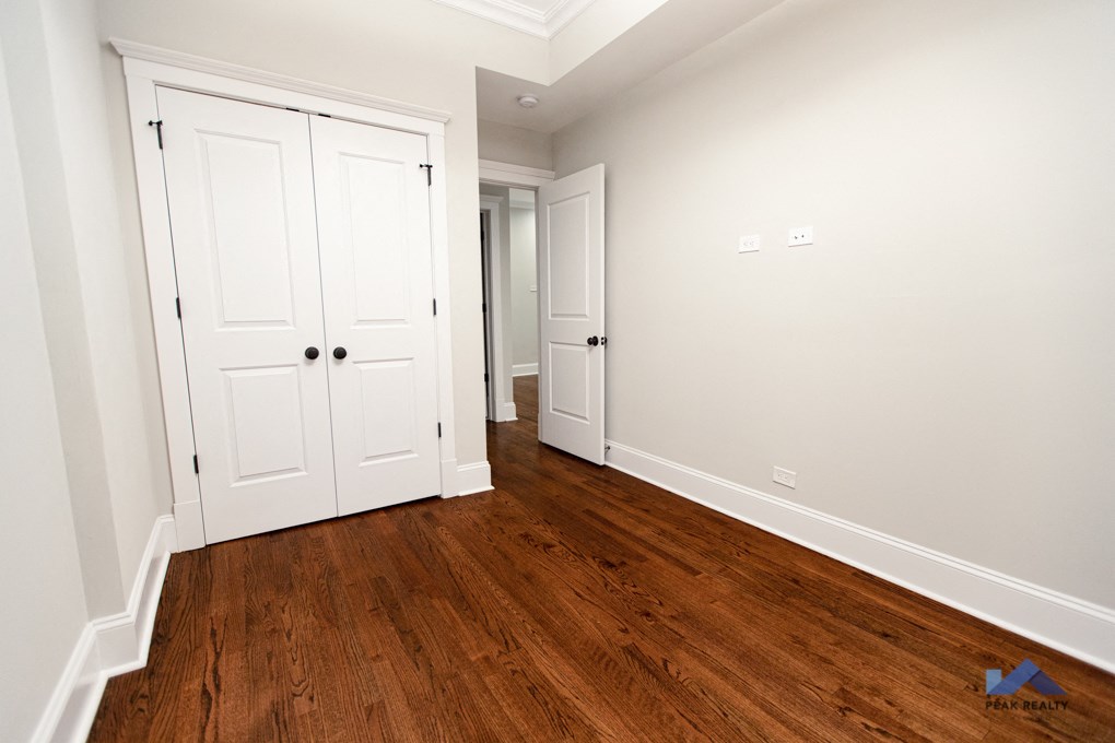 1543 Sedwick in Old Town