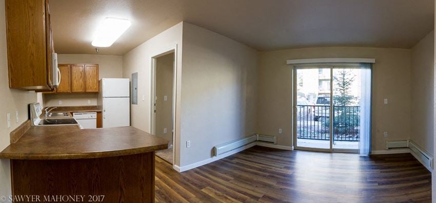7646 Highlands View Road Studio-4 Beds Apartment for Rent - Photo Gallery 1