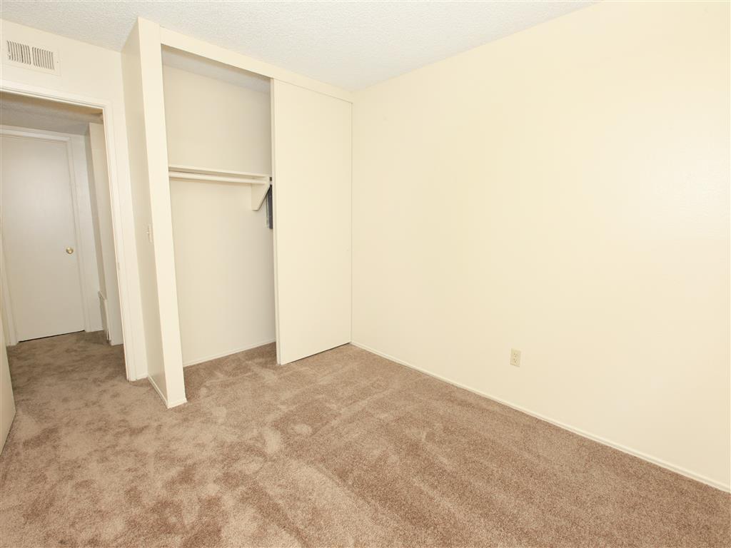 Redwood Gardens Apartments 328 S First St El Cajon Ca Rentcafe