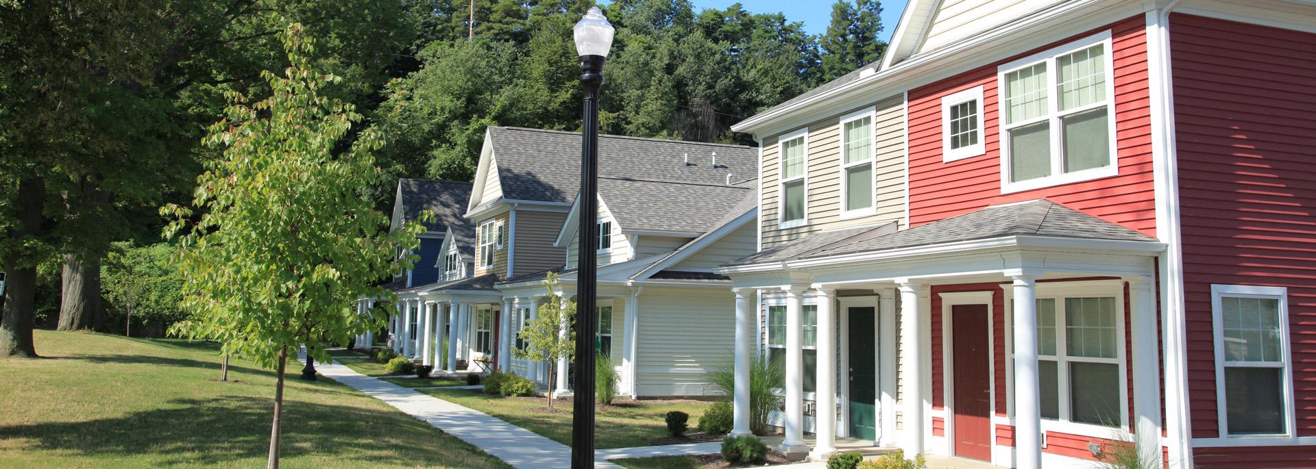 Cascade Village Apartments in Akron, OH