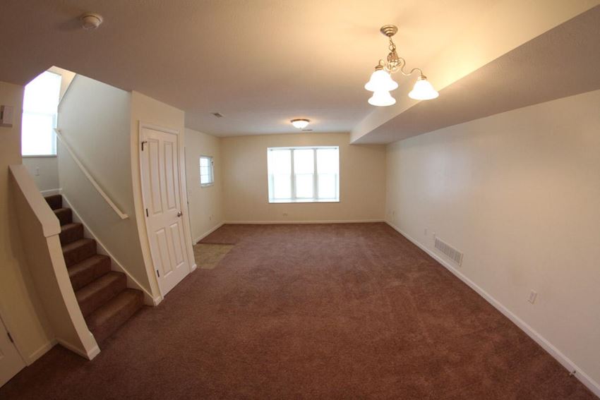 212 East North Street 1-3 Beds Apartment, Townhouse, Affordable for Rent - Photo Gallery