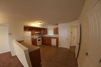 212 East North Street 2 Beds Apartment for Rent