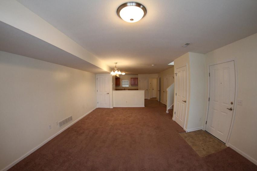 212 East North Street 1-3 Beds Apartment, Townhouse, Affordable for Rent - Photo Gallery
