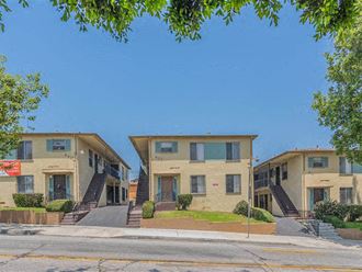 610 E. Hyde Park Blvd 1-3 Beds Apartment for Rent