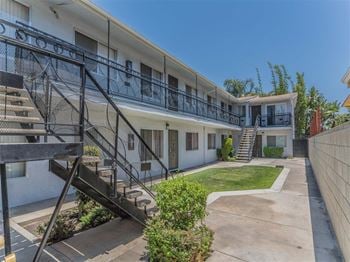 2 Bedroom Apartments For Rent In Alamitos Beach Long Beach