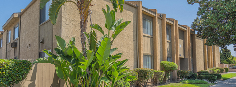 Westland Poppy Apartments In Long Beach Ca
