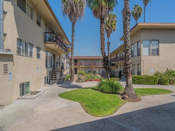 courtyard - Photo Gallery 5