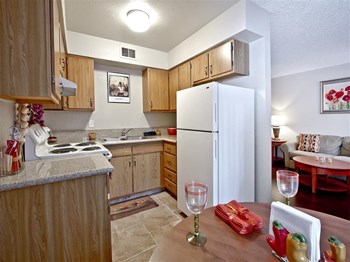 3820 Pennwood Avenue 1-3 Beds Apartment for Rent - Photo Gallery 12