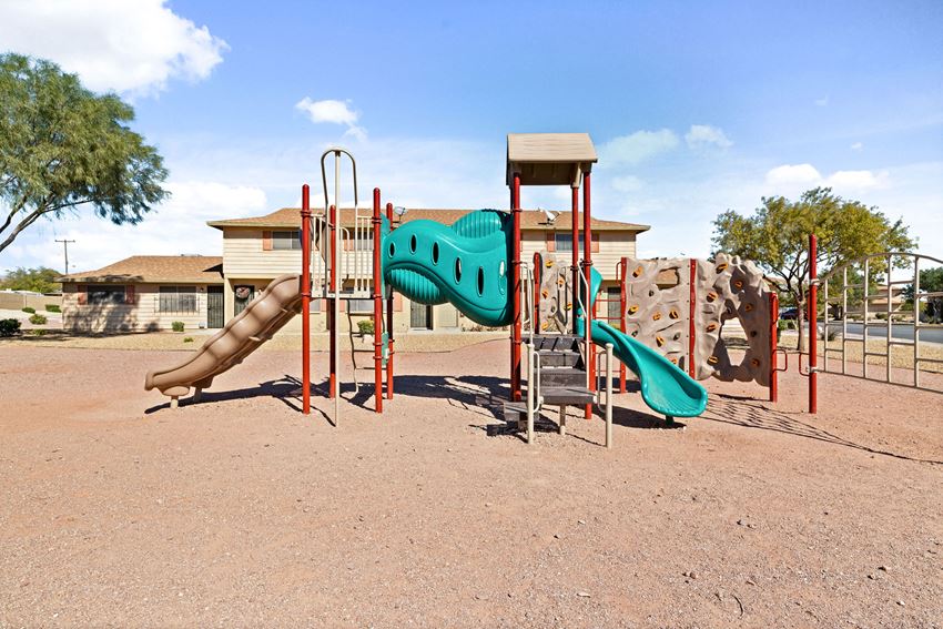 Thunderbird Apartments