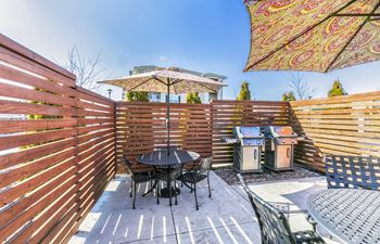 Rooftop Grilling Station with Seating at Aventura at Forest Park, St. Louis, 63110