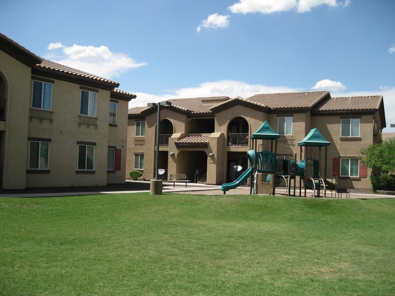 Dunlap & Magee Topaz Pointe