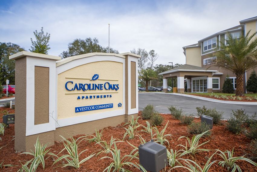 Caroline Oaks Apartments Signage - Photo Gallery 1