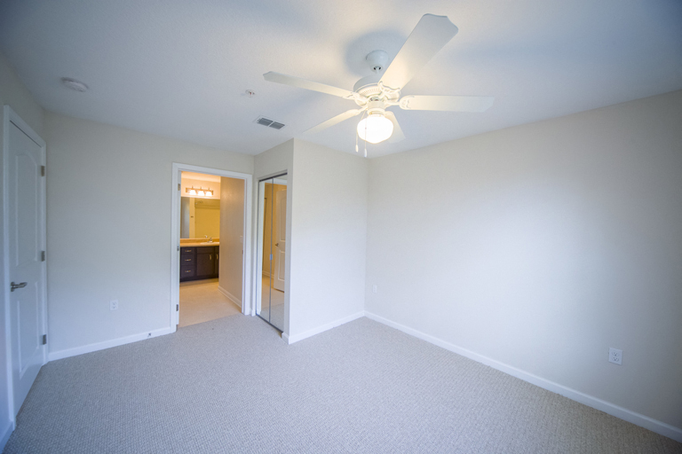 Caroline Oaks Unit Interior