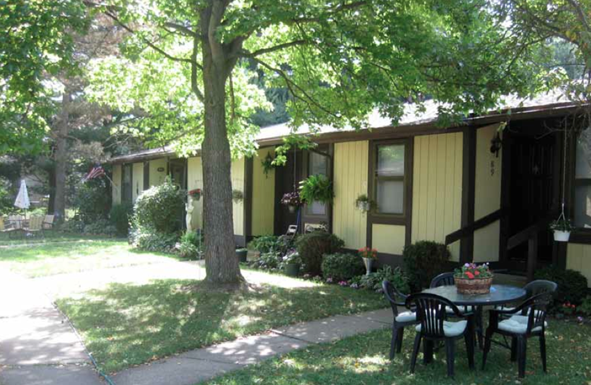 Candlelight Villas Apartments, 117 Candlelight Ln, Dover, OH RentCafe