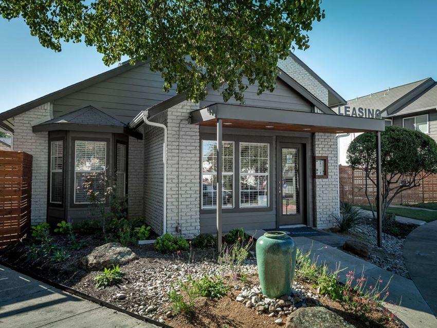 Verge Apartments, 5454 Peterson Ln, Dallas, TX RentCafe