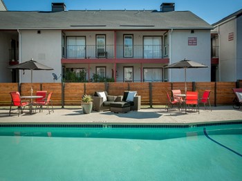 Swimming Pool With Relaxing Sundecks at Verge, Texas, 75240 - Photo Gallery 4