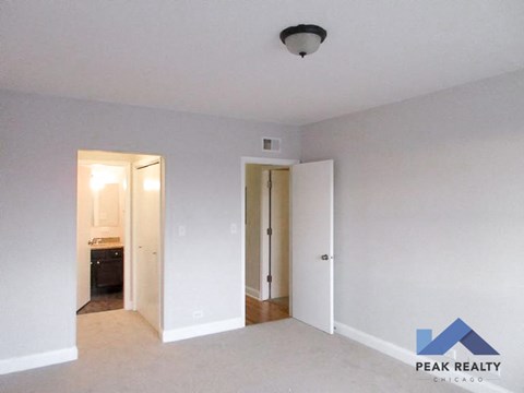 Near West Side 3 Bed 2 Bath