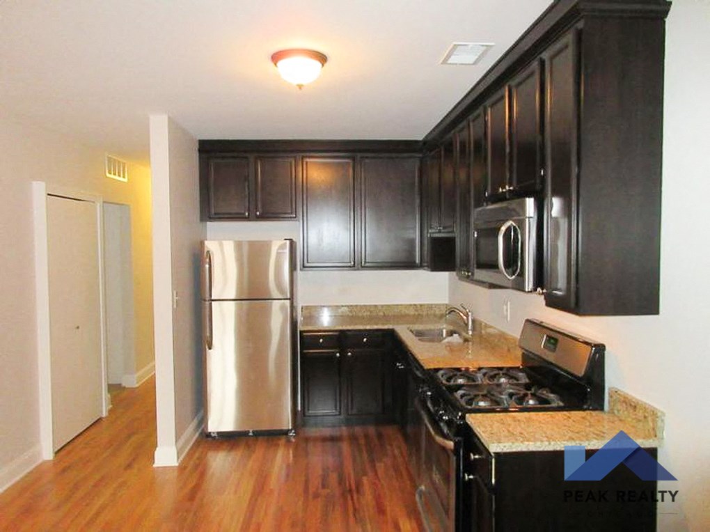 Near West Side 3 Bed 2 Bath