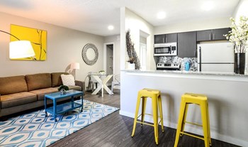 2101 Elmont Drive Studio-2 Beds Apartment for Rent - Photo Gallery 5