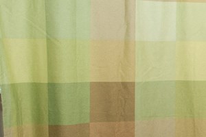 Bathroom with green curtain - Photo Gallery 3