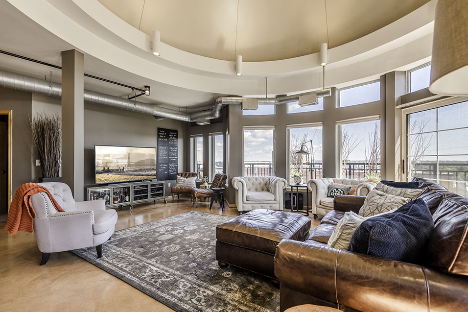 living room in the Crown Suite