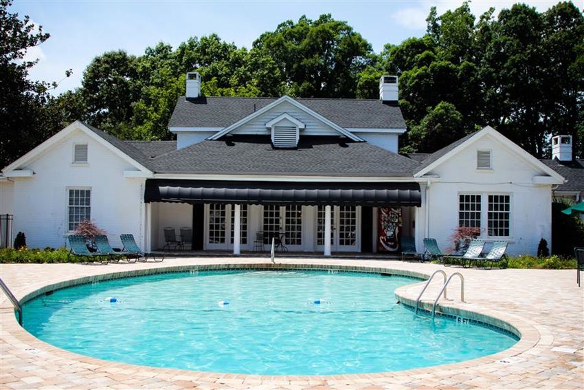 Stoneledge Plantation Apartments, 1421 Roper Mountain Road, Greenville