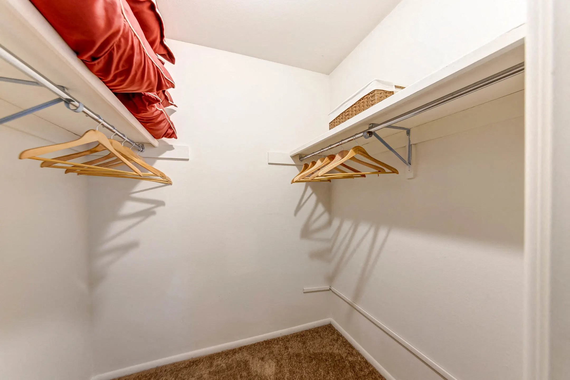 Whispering Lake Apartments, 4583 Whisper Lake Drive, Florissant, MO