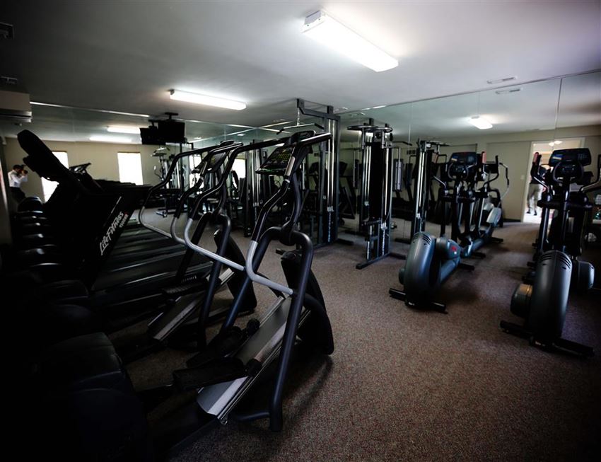 Whispering Lake Apartments, 4583 Whisper Lake Drive, Florissant, MO