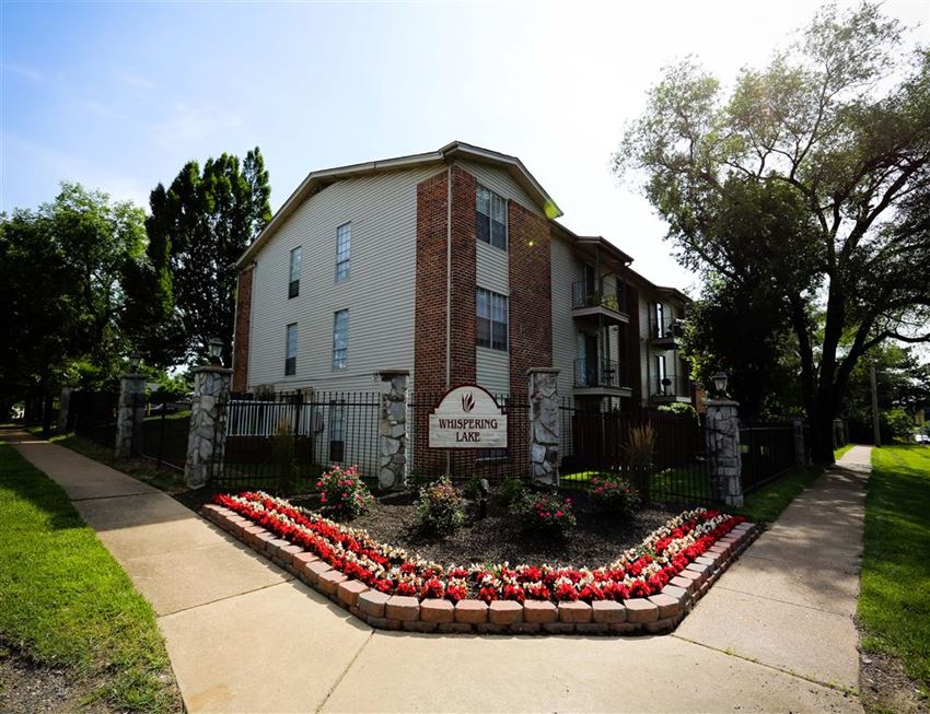 Whispering Lake Apartments, 4583 Whisper Lake Drive, Florissant, MO