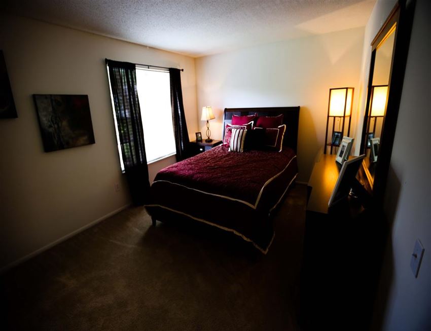 Whispering Lake Apartments, 4583 Whisper Lake Drive, Florissant, MO