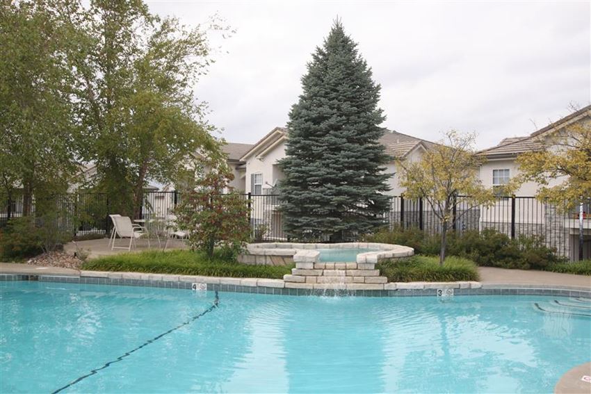 The Lakes At Lionsgate Apartments, 6704 West 141st Street, Overland